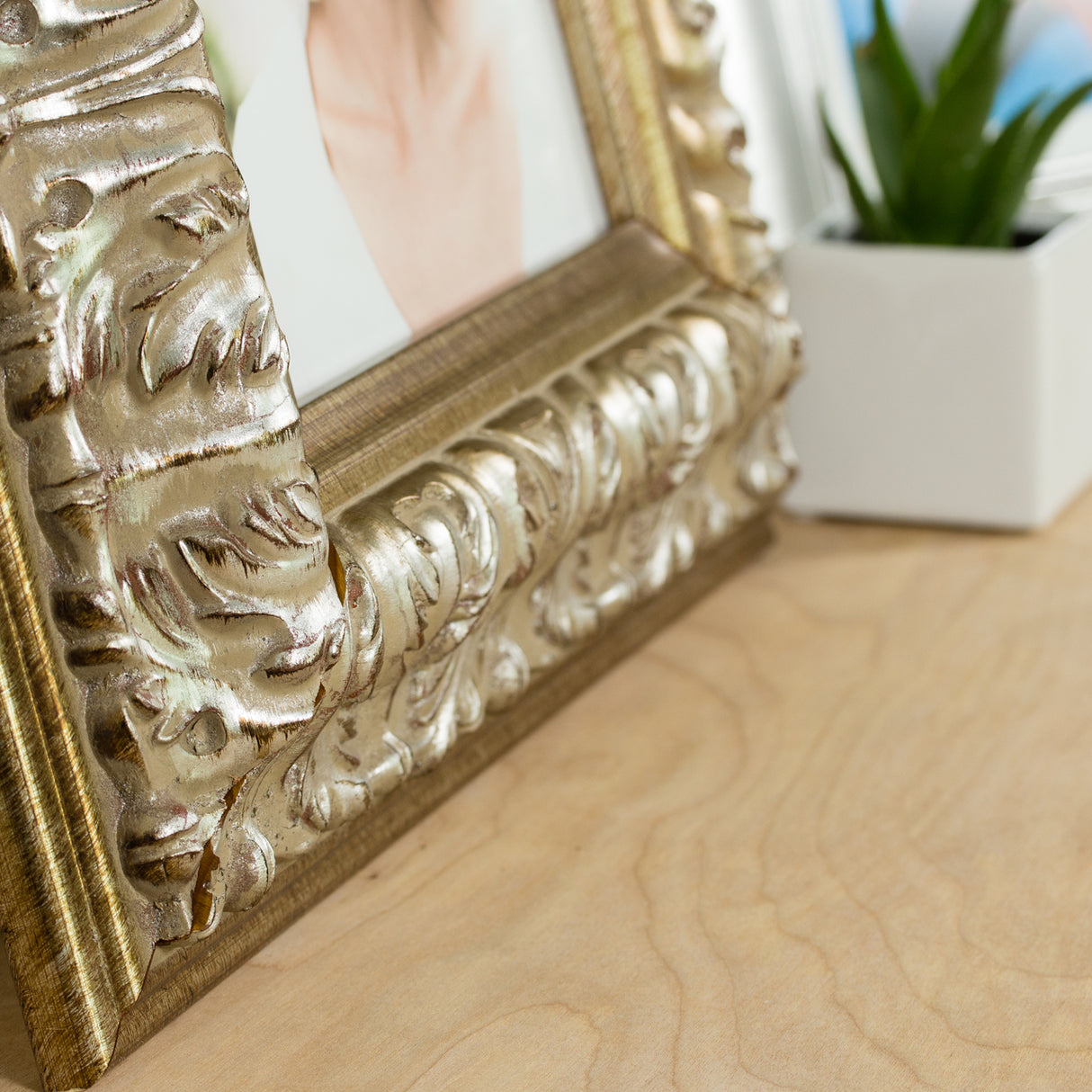 Barroco 3.125", Antique Silver Picture Frame