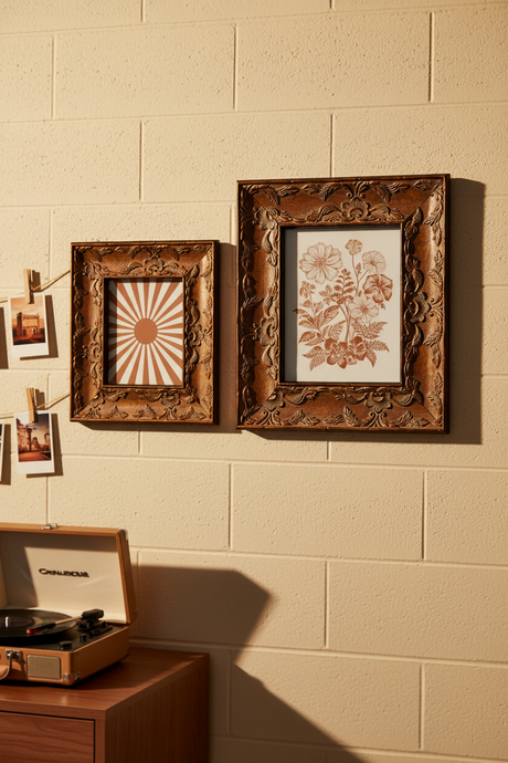 Renaissance 3.25", Antique Gold Picture Frame 3