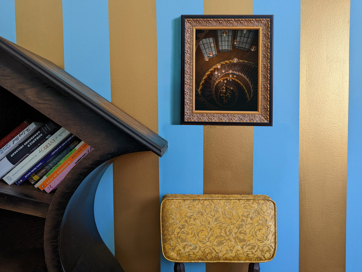 Furio 1.75", Distressed Gold and Black Picture Frame